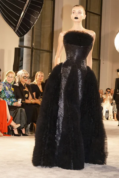 Look 7